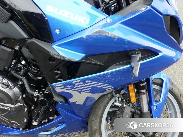 Suzuki GSX-8R id 4248014 из Японии 16