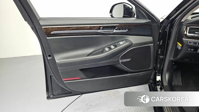 Genesis G90 id 4651933 из Кореи 16