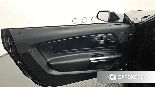Ford Mustang id 4631901 из Кореи 16