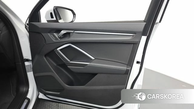 Audi Q3 (F3) id 4691312 из Кореи 16