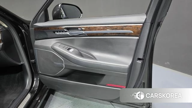 Genesis G90 id 4698623 из Кореи 16