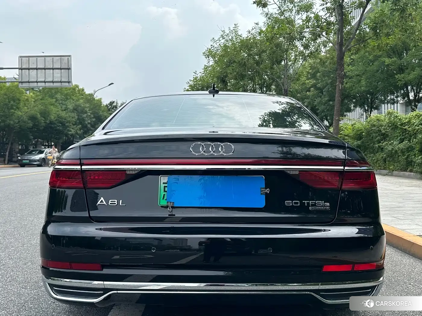 Audi A8 id 4653966 из Китая 16