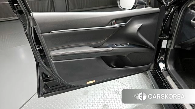 Toyota Camry (XV70) id 4411424 из Кореи 16