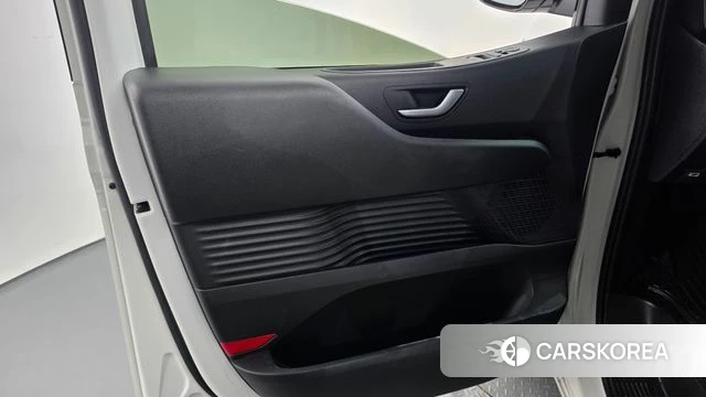 Hyundai Staria id 4880918 из Кореи 16