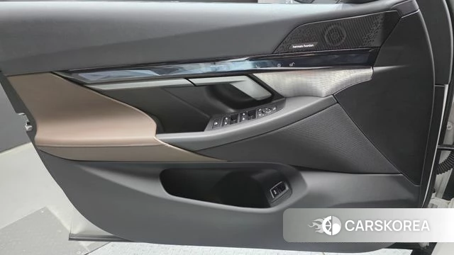 BMW 5 Series (G60) id 4590039 из Кореи 16