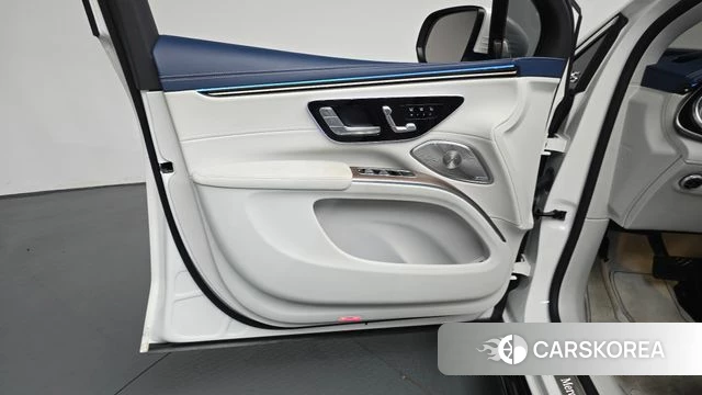 Mercedes-Benz EQS SUV X296 id 4725712 из Кореи 16