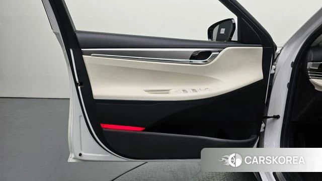 Hyundai The New Grandeur IG Hybrid id 4753830 из Кореи 16