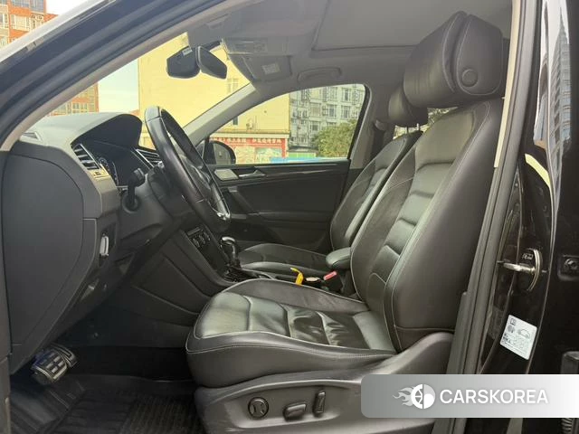 Volkswagen Tiguan L id 4273708 из Китая 16