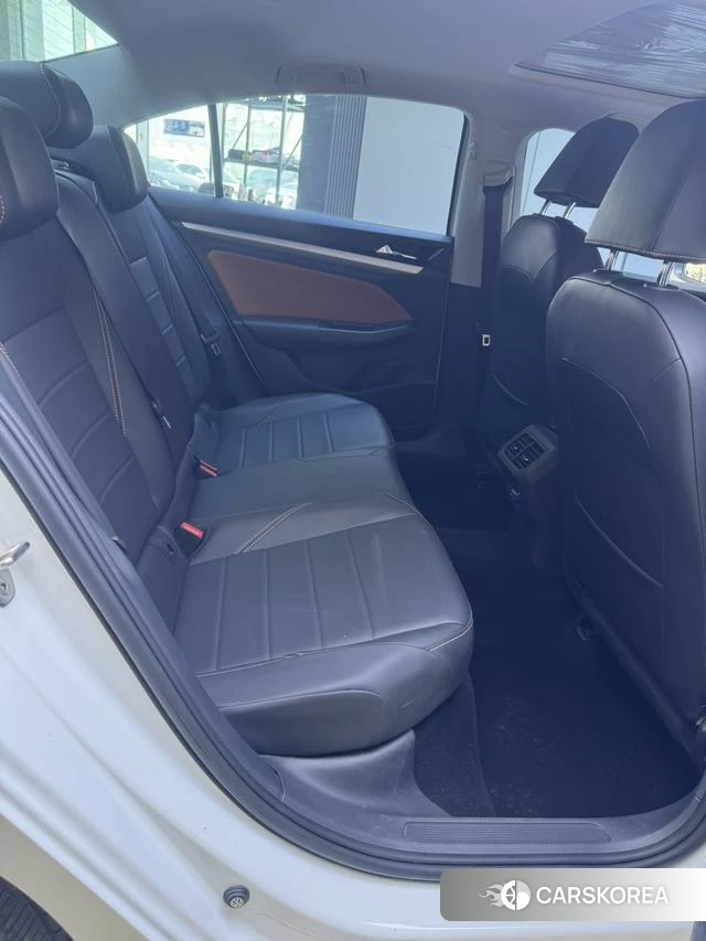 Volkswagen Bora id 4256947 из Китая 16