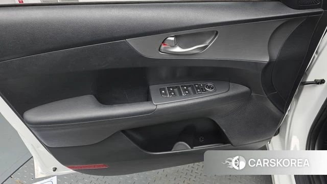 Kia Come New K3 id 4362487 из Кореи 16