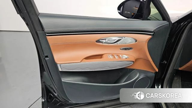 Genesis GV70 id 4442808 из Кореи 16