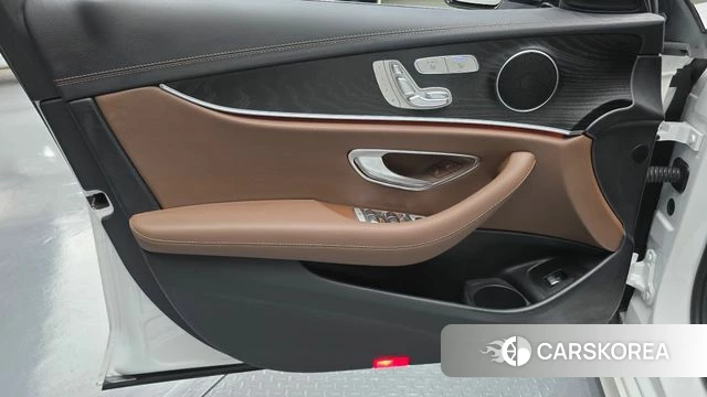 Mercedes-Benz E-Class W213 id 4579667 из Кореи 16