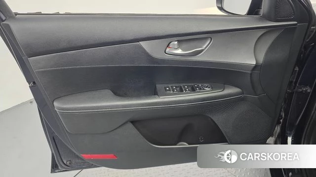Kia Come New K3 id 4943419 из Кореи 16