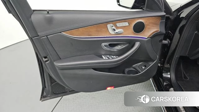 Mercedes-Benz E-Class W213 id 4361873 из Кореи 16