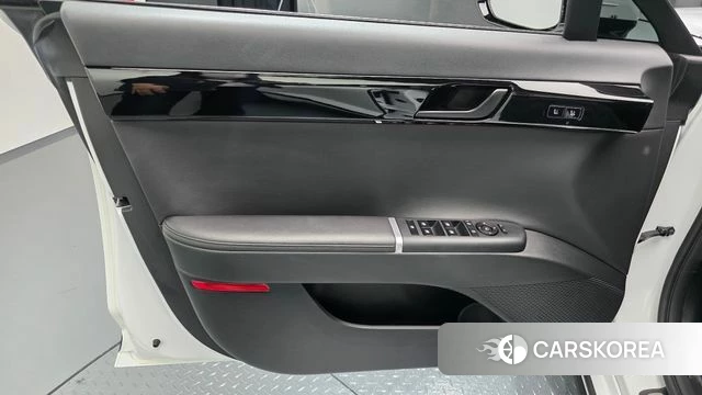 Hyundai Grandeur (GN7) id 4360613 из Кореи 16