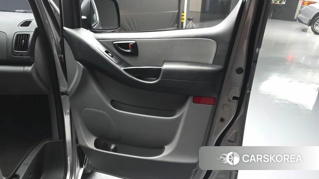 Hyundai The New Grand Starex id 4520770 из Кореи 16