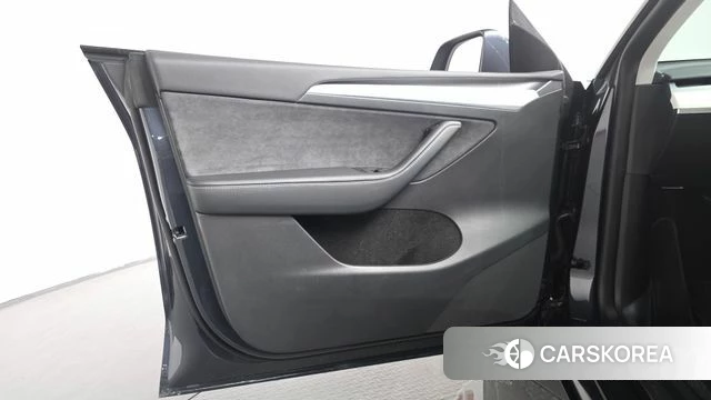 Tesla Model Y id 4427237 из Кореи 16