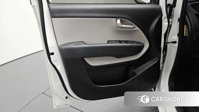 Kia The New Kia Ray EV id 4427220 из Кореи 16
