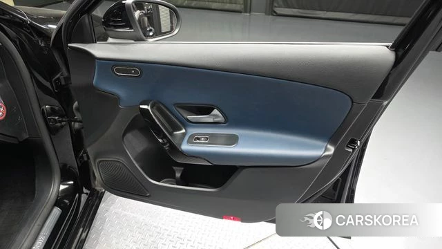 Mercedes-Benz A-Class W177 id 4849565 из Кореи 16