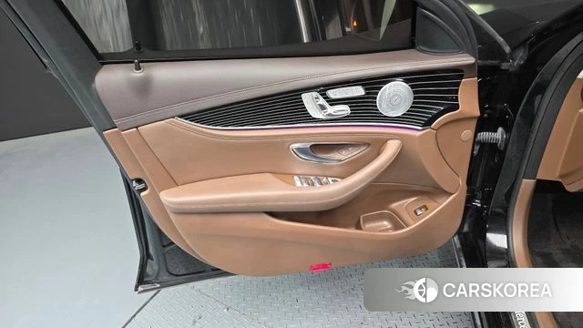 Mercedes-Benz E-Class W213 id 4250688 из Кореи 16