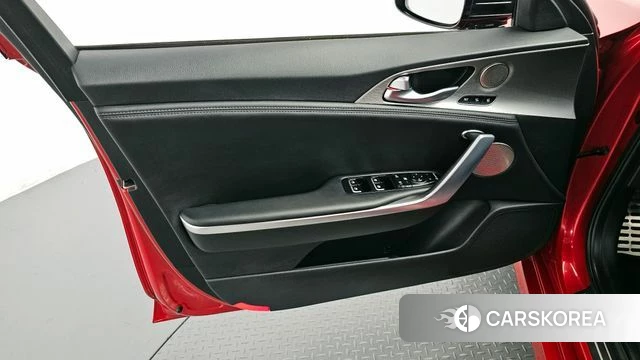Kia Stinger id 4447887 из Кореи 16