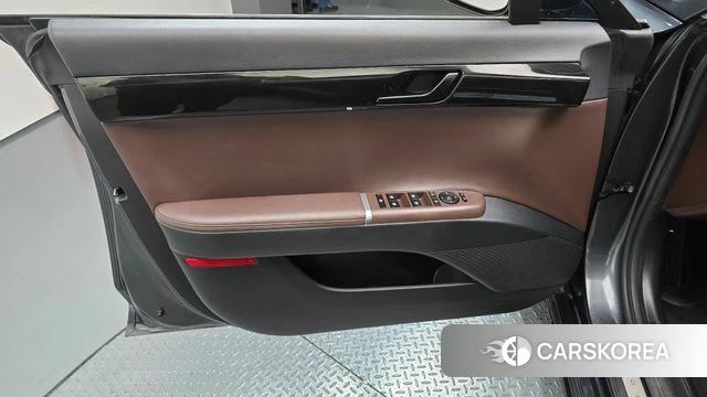 Hyundai Grandeur Hybrid (GN7) id 4848042 из Кореи 16