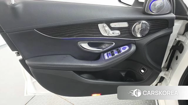 Mercedes-Benz C-Class W205 id 4459165 из Кореи 16