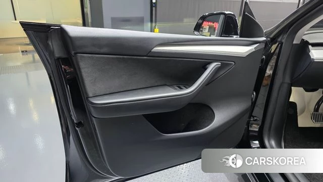 Tesla Model Y id 4834651 из Кореи 16
