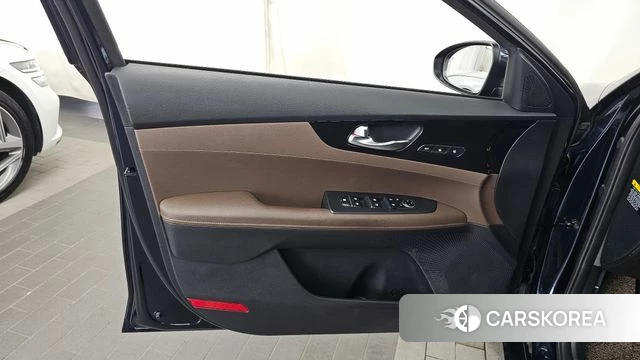 Kia Come New K3 id 4703360 из Кореи 16