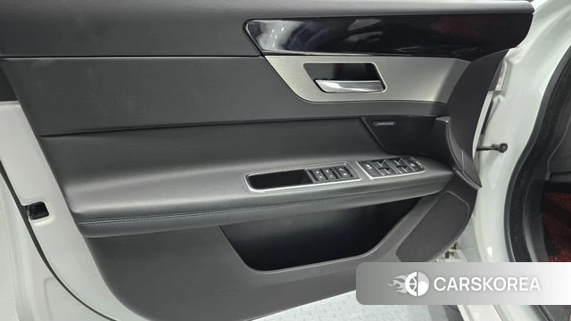 Jaguar XF (X260) id 4543539 из Кореи 16