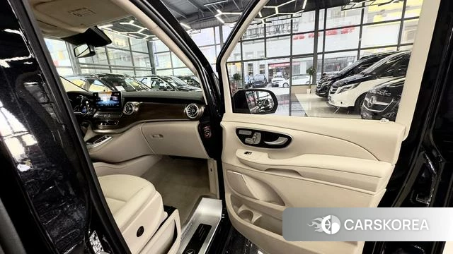 Mercedes-Benz V-class id 4256386 из Китая 16