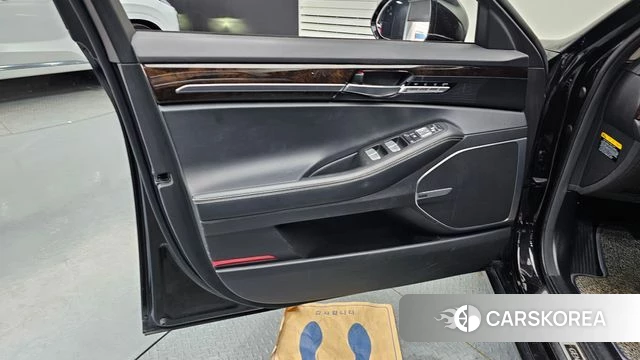Genesis G90 id 4363220 из Кореи 16