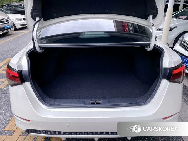 Nissan Xuan Yi id 4353709 из Китая 16