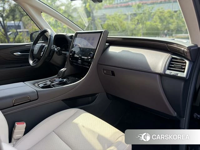 Toyota Elfa id 4275878 из Китая 16