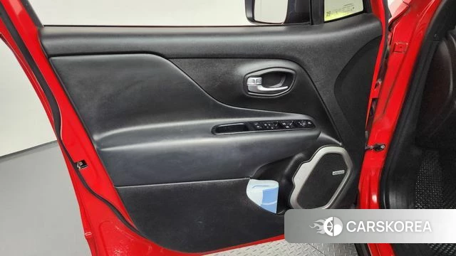 Jeep Renegade id 4244835 из Кореи 16