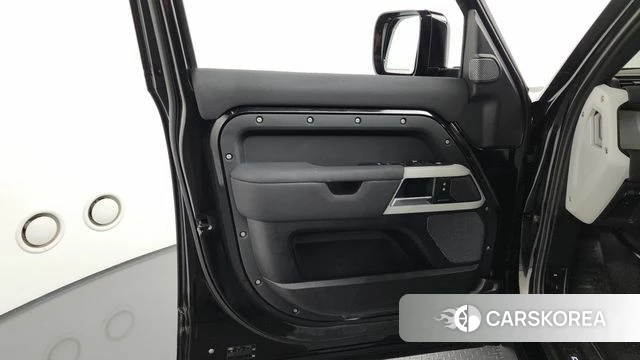 Land Rover Defender (L663) id 4434148 из Кореи 16