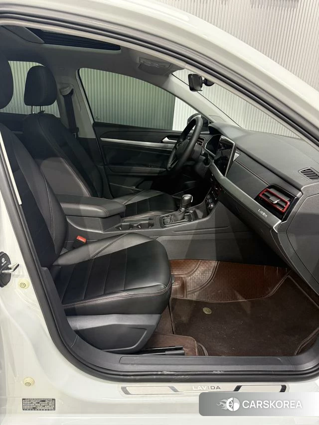 Volkswagen Lavida id 4276143 из Китая 16