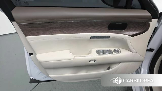 Genesis G90 (RS4) id 4444175 из Кореи 16