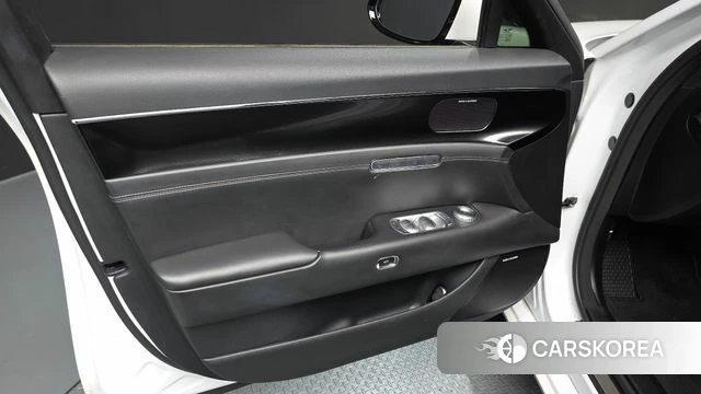 Genesis G90 (RS4) id 4186640 из Кореи 16