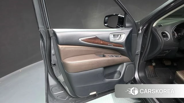Infiniti QX60 id 4496736 из Кореи 16