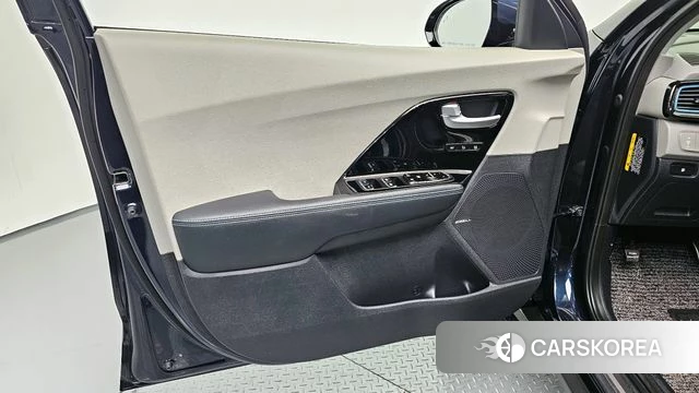 Kia Niro id 4285861 из Кореи 16