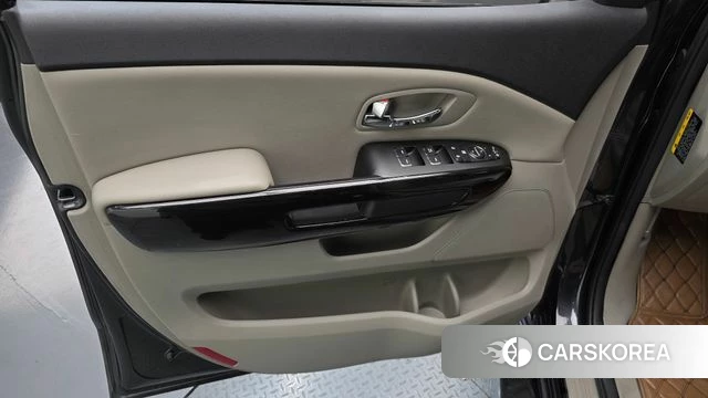 Kia The New Carnival id 4448124 из Кореи 16