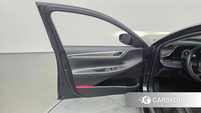 Hyundai The New Grandeur IG Hybrid id 4282996 из Кореи 16