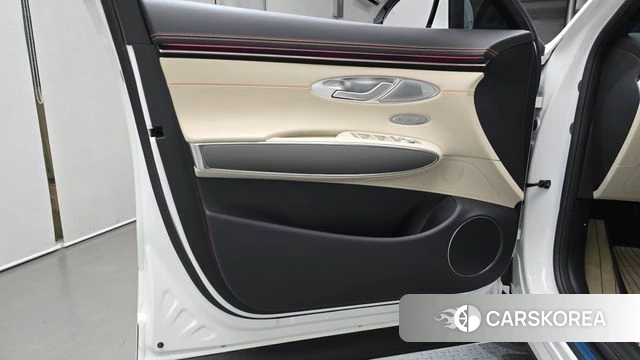 Genesis GV70 id 4752879 из Кореи 16