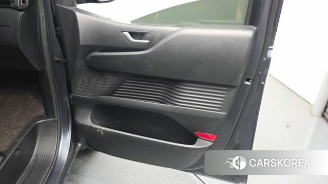 Hyundai Staria id 4630781 из Кореи 16