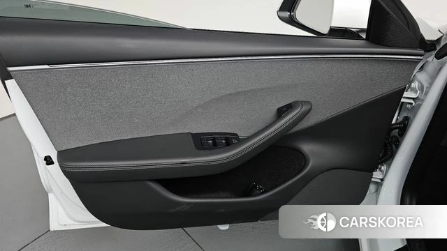 Tesla Model 3 id 4778035 из Кореи 16