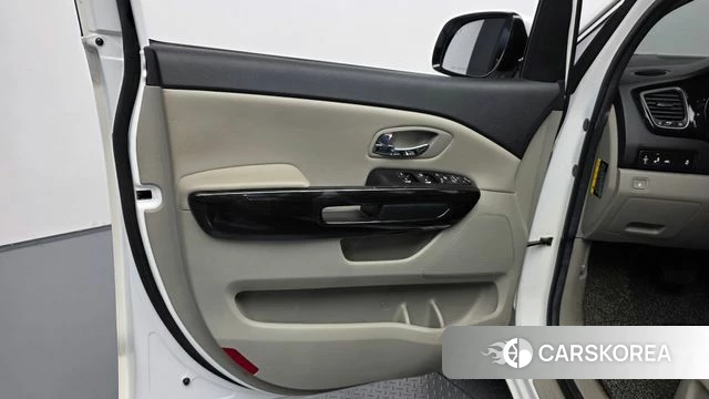 Kia The New Carnival id 4944277 из Кореи 16