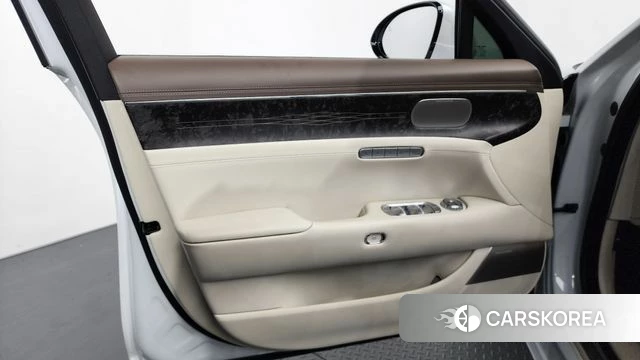 Genesis G90 (RS4) id 4223477 из Кореи 16