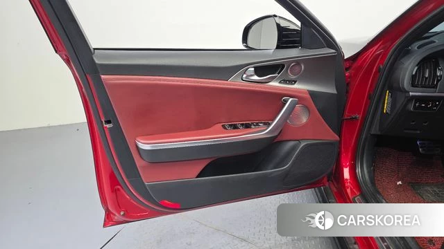 Kia Stinger id 4318366 из Кореи 16