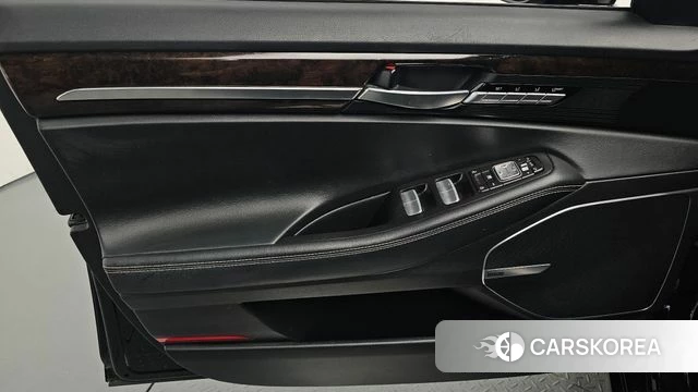 Genesis G90 id 4882478 из Кореи 16